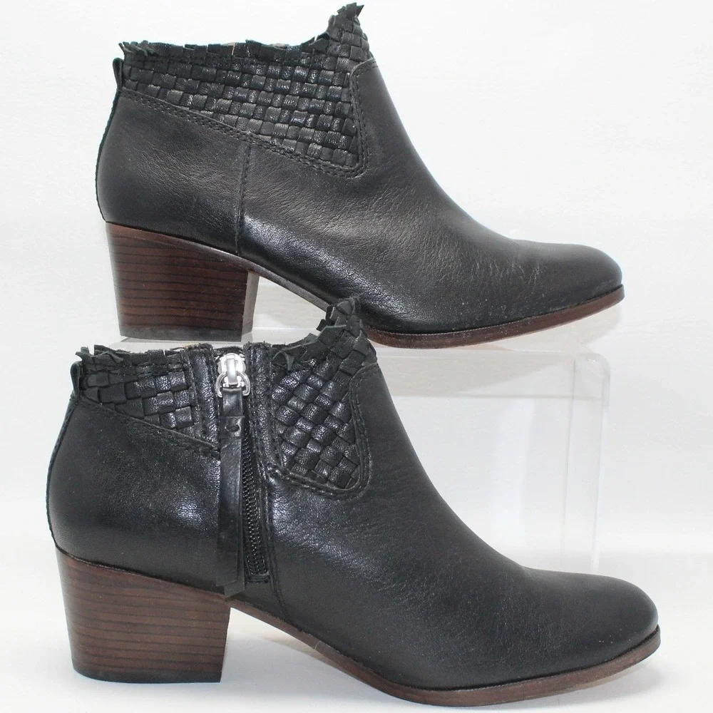 COACH Ryer Black Leather Woven Fringe Ankle Boots - Size 7.5 B -‎ Excellent